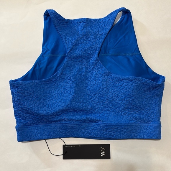 Wear it to Heart Topaz Blue Seersucker Bella Sports Bra Size XL - Picture 2 of 5
